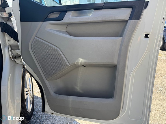 Volkswagen Transporter 16 of 27