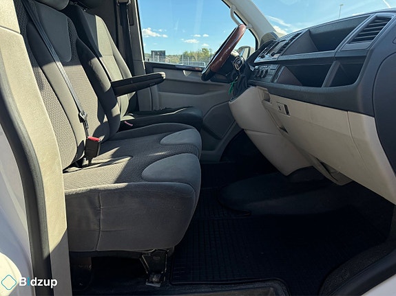 Volkswagen Transporter 17 of 27