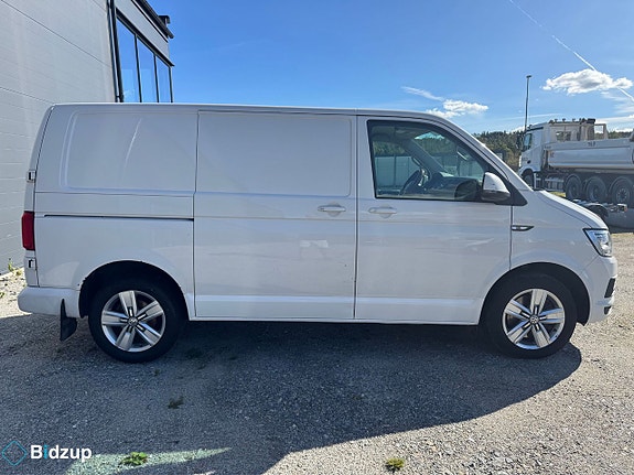 Volkswagen Transporter 6 of 27