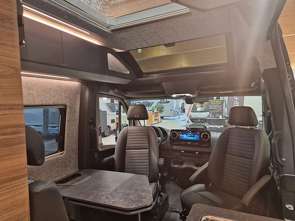 Adria SUPERTWIN MB 600 SPB (DIESEL-ALDE+4WD+MB+Mudders+6m) 20 of 30