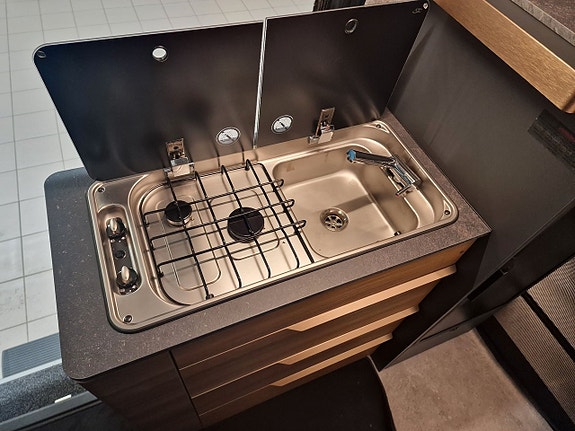Adria SUPERTWIN MB 600 SPB (DIESEL-ALDE+4WD+MB+Mudders+6m) 14 of 30