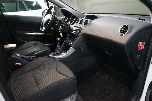 Peugeot 308 10 of 14