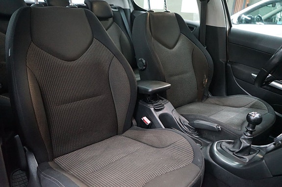 Peugeot 308 11 of 14