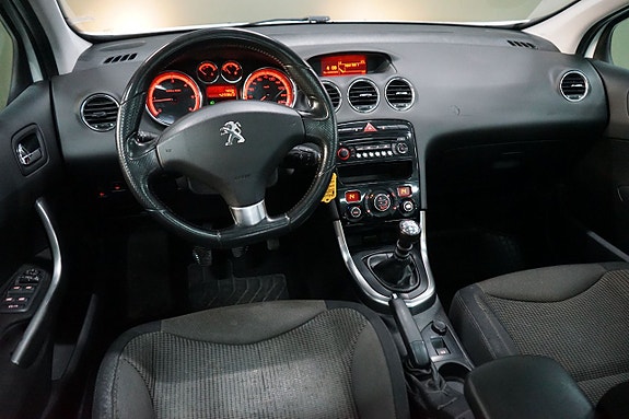 Peugeot 308 7 of 14