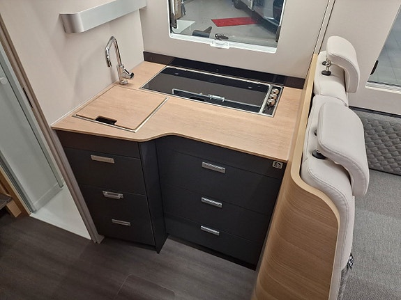 Adria MATRIX 670 SL 60Y (Auto+Markis+B-kamera+60 Year) 18 of 28