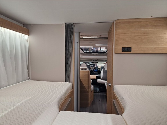 Adria MATRIX 670 SL 60Y (Auto+Markis+B-kamera+60 Year) 27 of 28