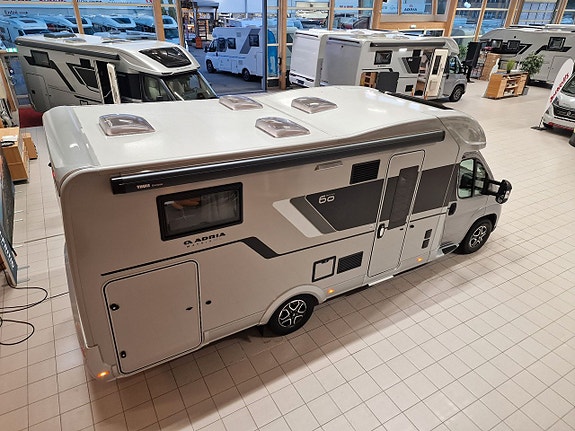 Adria MATRIX 670 SL 60Y (Auto+Markis+B-kamera+60 Year) 5 of 28