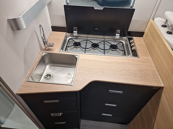 Adria MATRIX 670 SL 60Y (Auto+Markis+B-kamera+60 Year) 19 of 28