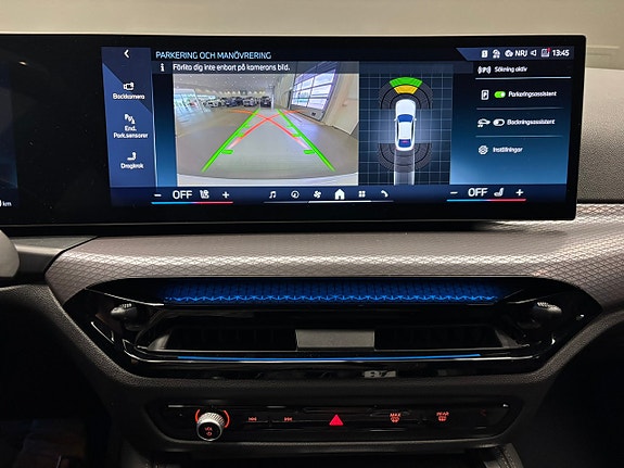 BMW i4 17 of 20