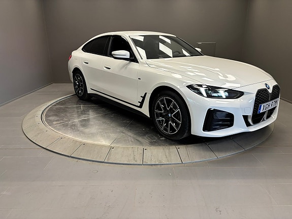 BMW i4 7 of 20