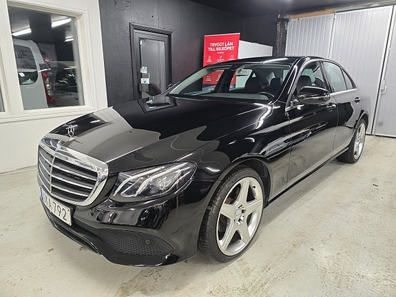 Mercedes-Benz E220 d 4 of 5