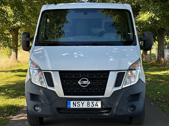 Nissan NV400 5 of 5