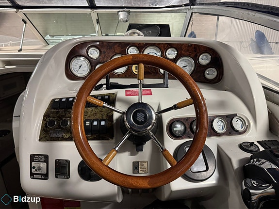 Larson 280 Cabrio 1996 7 of 26
