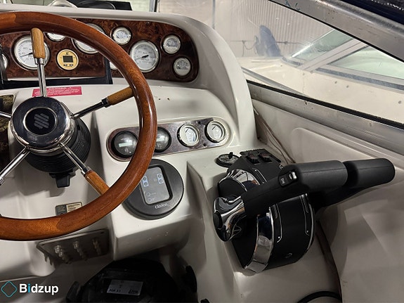 Larson 280 Cabrio 1996 8 of 26