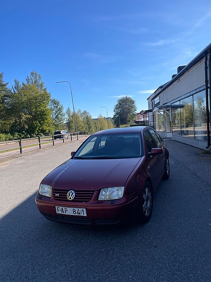 Volkswagen Bora 3 of 5