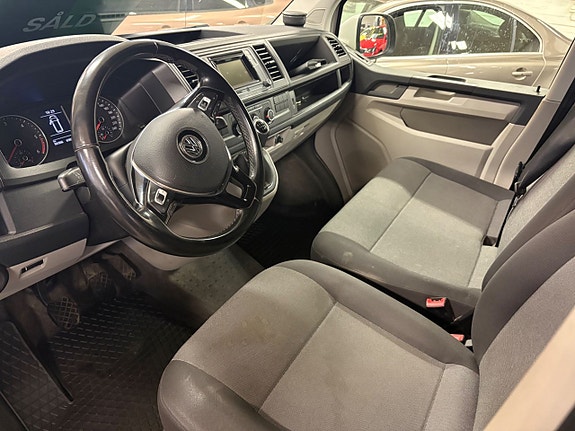 Volkswagen Transporter 12 of 20