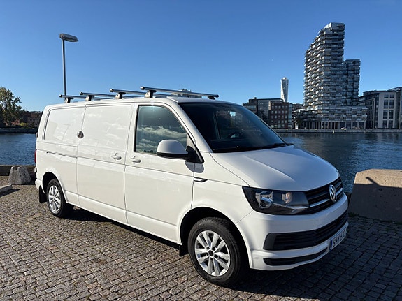 Volkswagen Transporter 3 of 5