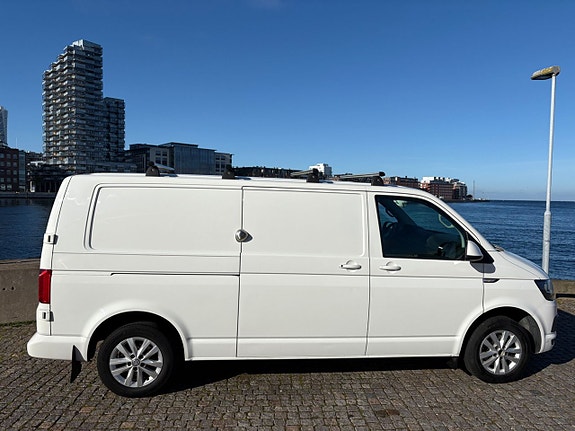 Volkswagen Transporter 2 of 5
