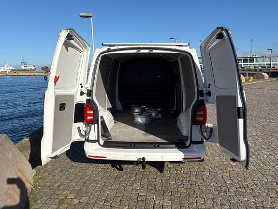 Volkswagen Transporter 9 of 20