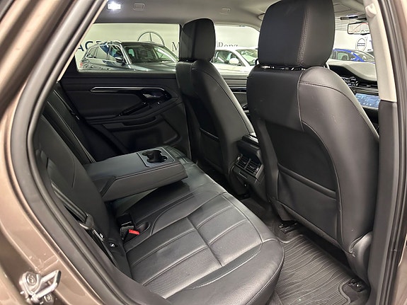 Land Rover Range Rover Evoque 13 of 23