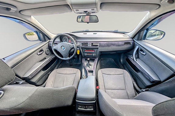 BMW 320d 9 of 13