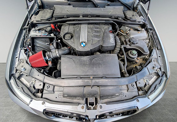 BMW 320d 13 of 13
