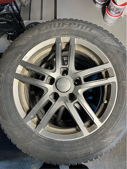 Product image 1 of 2