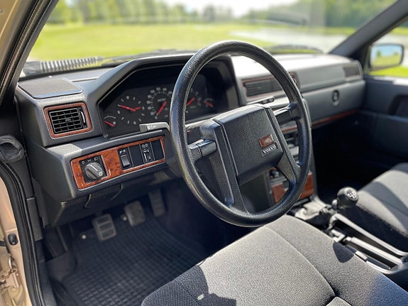 Volvo 940 12 of 15