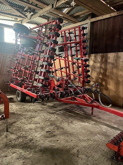 Kverneland Tiger 800 såbäddsharv i toppskick!!
