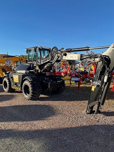 JCB Hydradig 110W 3 of 4