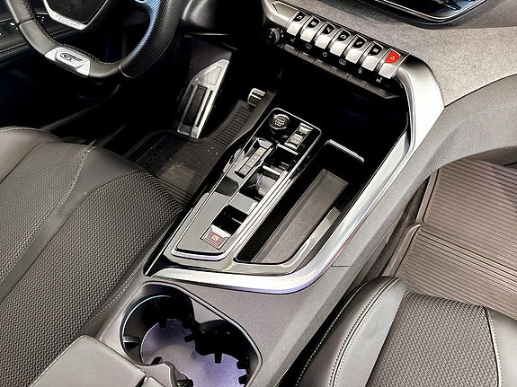 Peugeot 3008 12 of 17