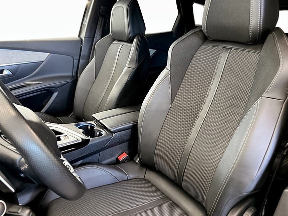 Peugeot 3008 5 of 5