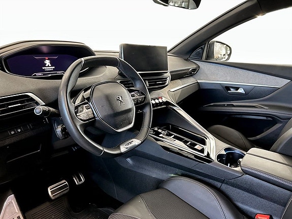 Peugeot 3008 4 of 5