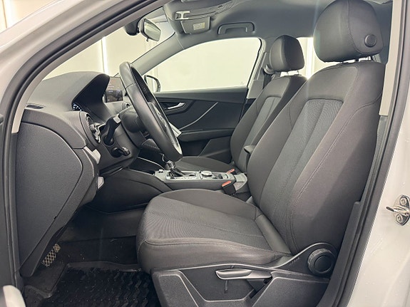 Audi Q2 8 of 17