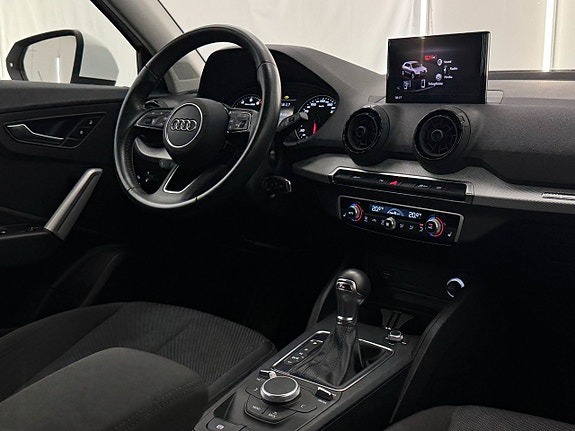 Audi Q2 13 of 17