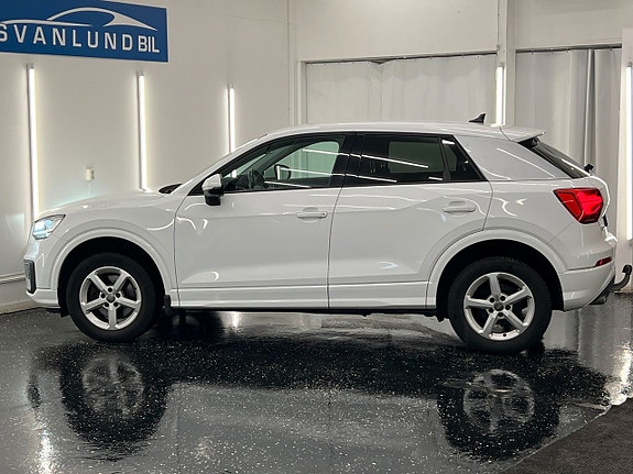 Audi Q2 4 of 17