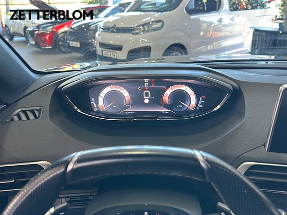 Peugeot 3008 11 of 17