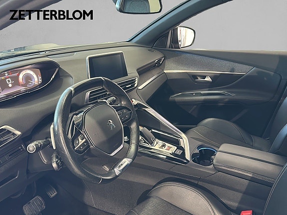 Peugeot 3008 8 of 17