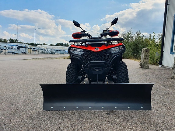 CFMOTO Cforce 520 Traktor med plog