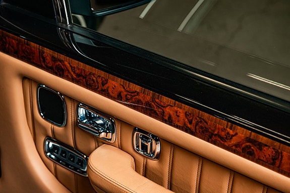 Bentley Brooklands 24 of 30