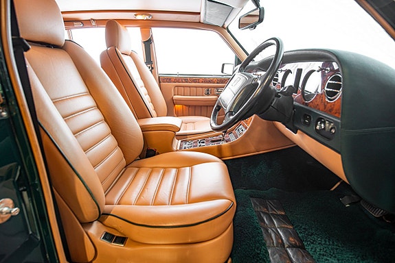 Bentley Brooklands 17 of 30