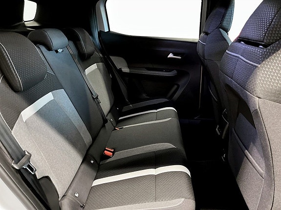 Opel Frontera 10 of 15