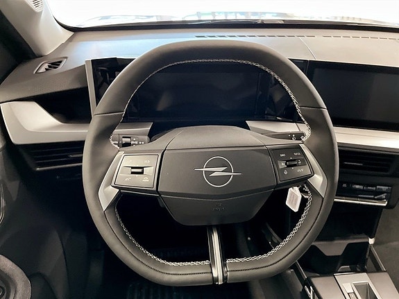 Opel Frontera 11 of 15