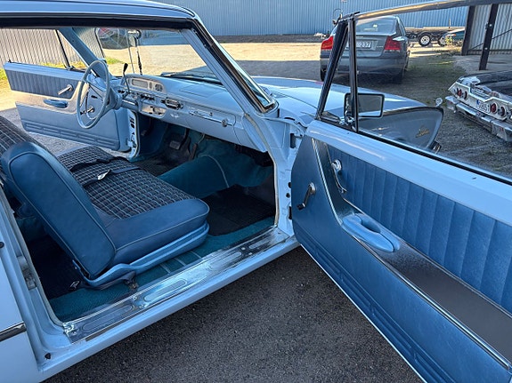 Ford Galaxie 21 of 26