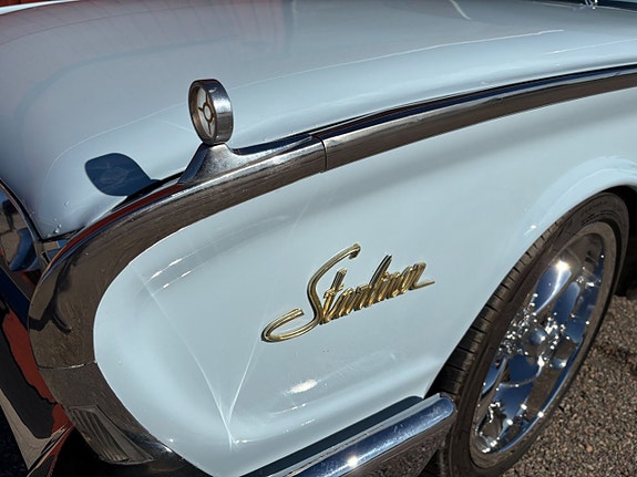 Ford Galaxie 14 of 26