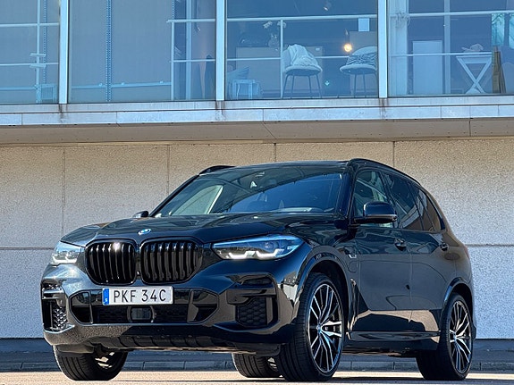BMW X5 3 of 26