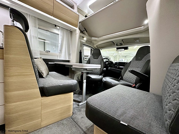 Adria Coral Xl 660 SL 7 of 16