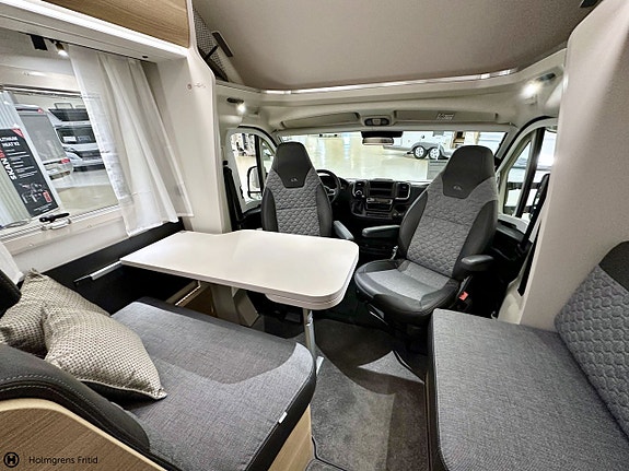 Adria Coral Xl 660 SL 14 of 16