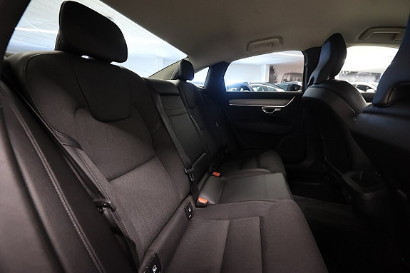 Volvo S90 12 of 24