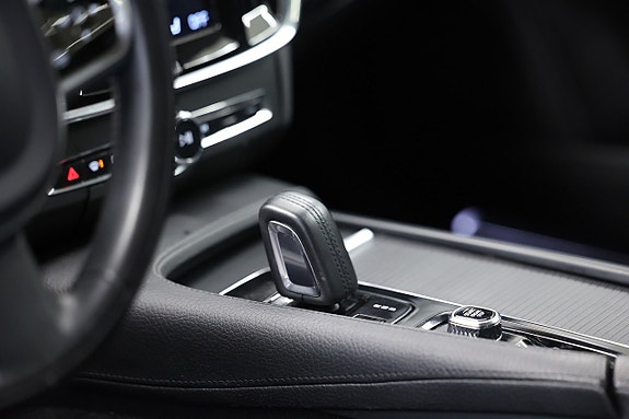 Volvo S90 18 of 24